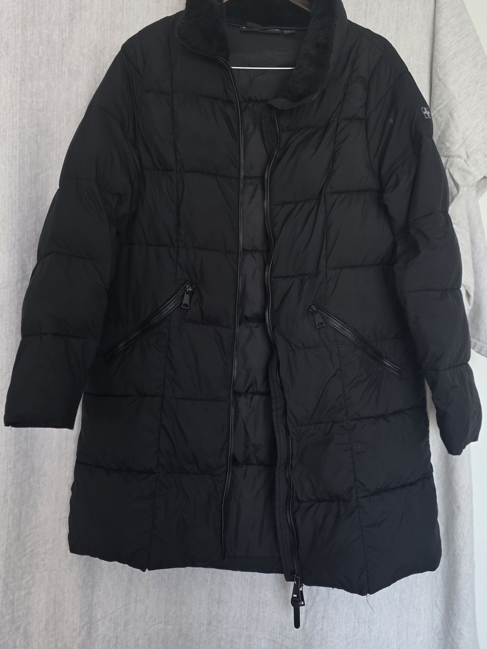 SWISS TECH Black Quilted Long Puffer Winter Coat - Women's - 36" Long - Picture 2 of 8
